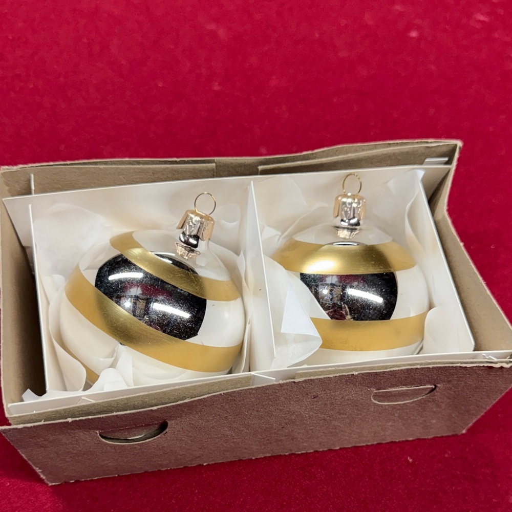 Set of 2 Vitbis Handcrafted Glass Ornaments Made in Poland,Silver w/ Gold Stripe